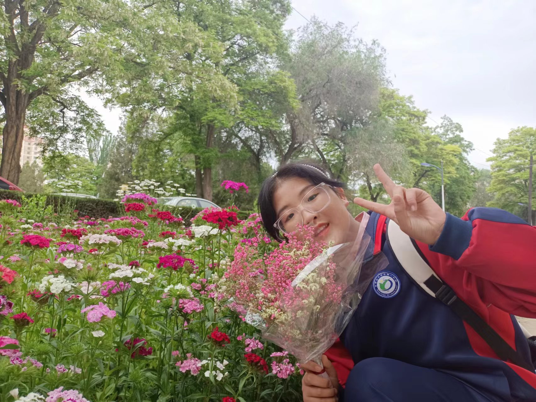 “ “苦难打不倒”的脊柱侧弯女孩，即将展翅翱翔飞入大学校园！ 